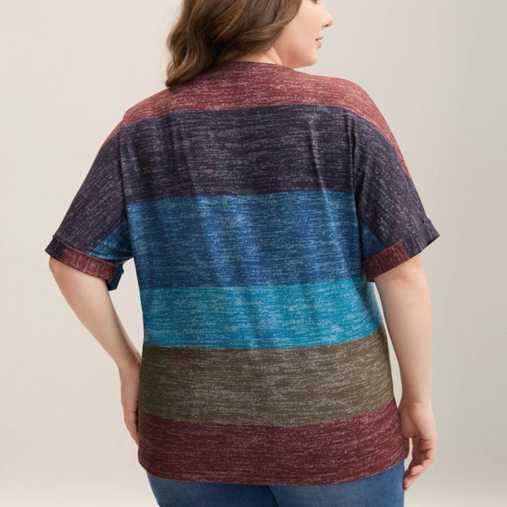 BloomChic Maroon Patterned Top - Picture 6 of 8